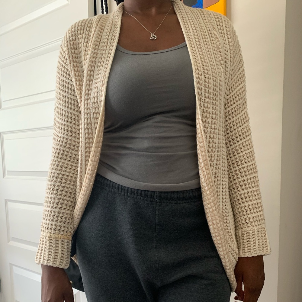 Thick knitted cardigan